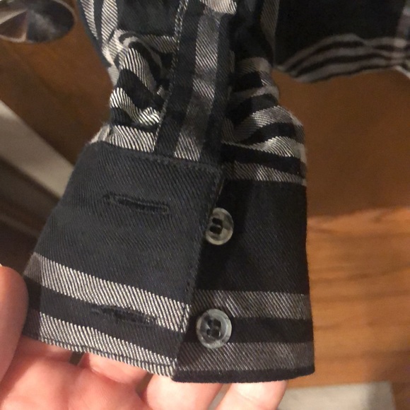 Black and white patterned blouse - Picture 3 of 4